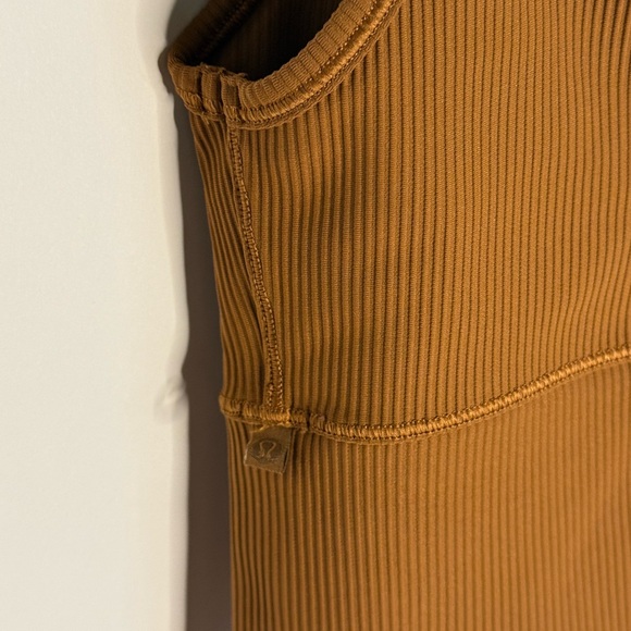 Lulu Lemon set top and bottom XS copper color - Picture 7 of 7